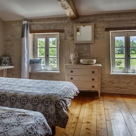 Holiday home La Longere De La Combe - Suzanne Fontenet